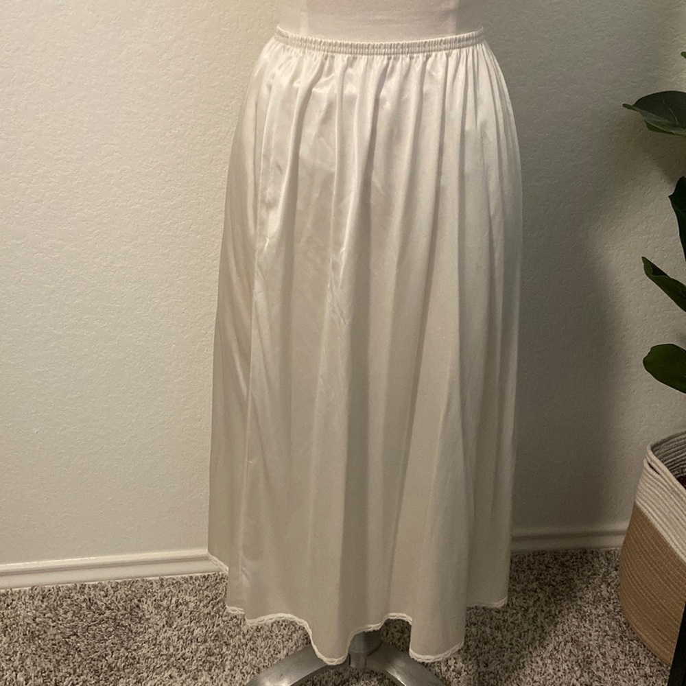 Vintage slip skirt with lace bottom